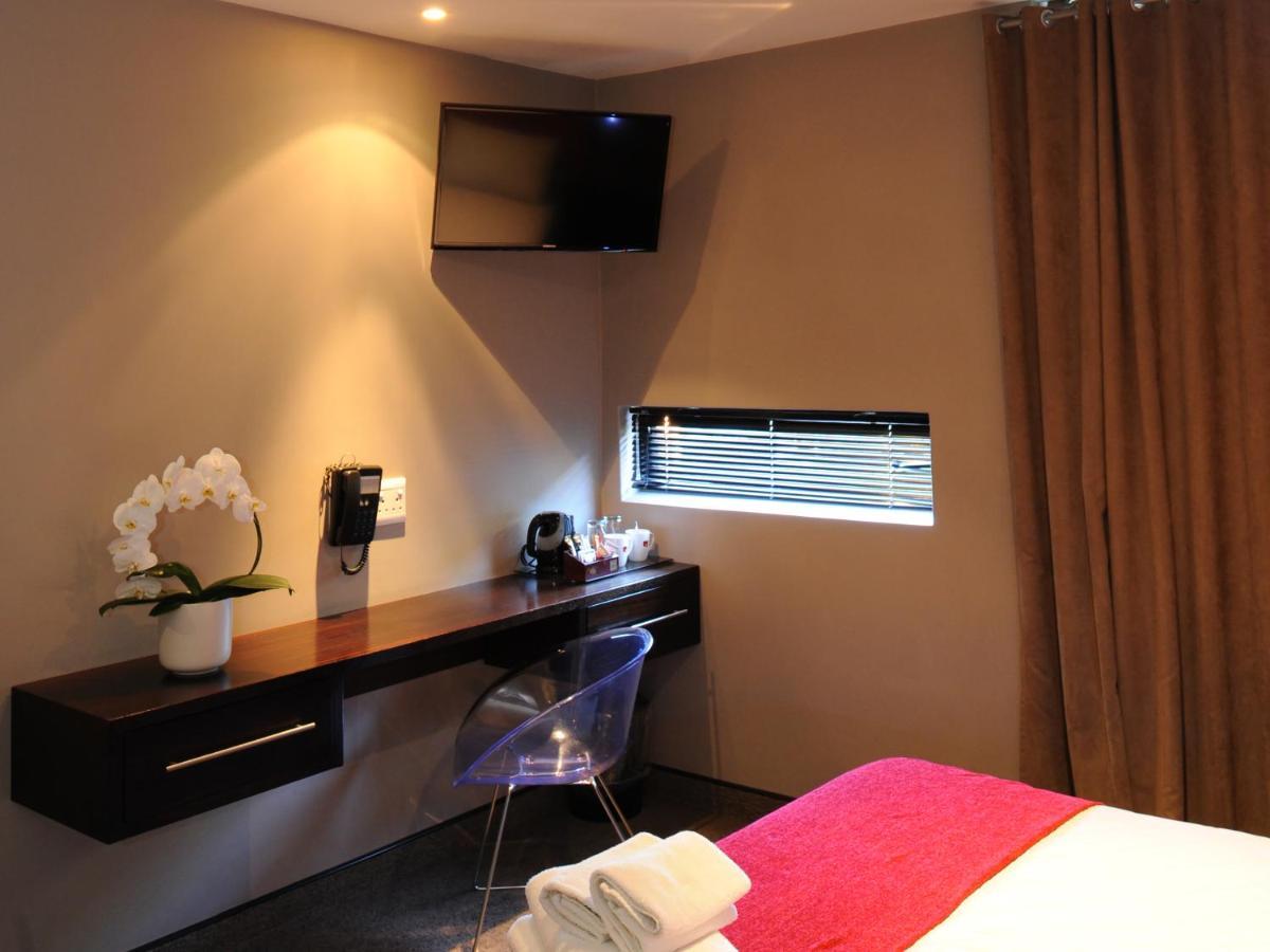 Hotel Aha Bloemfontein Esterno foto